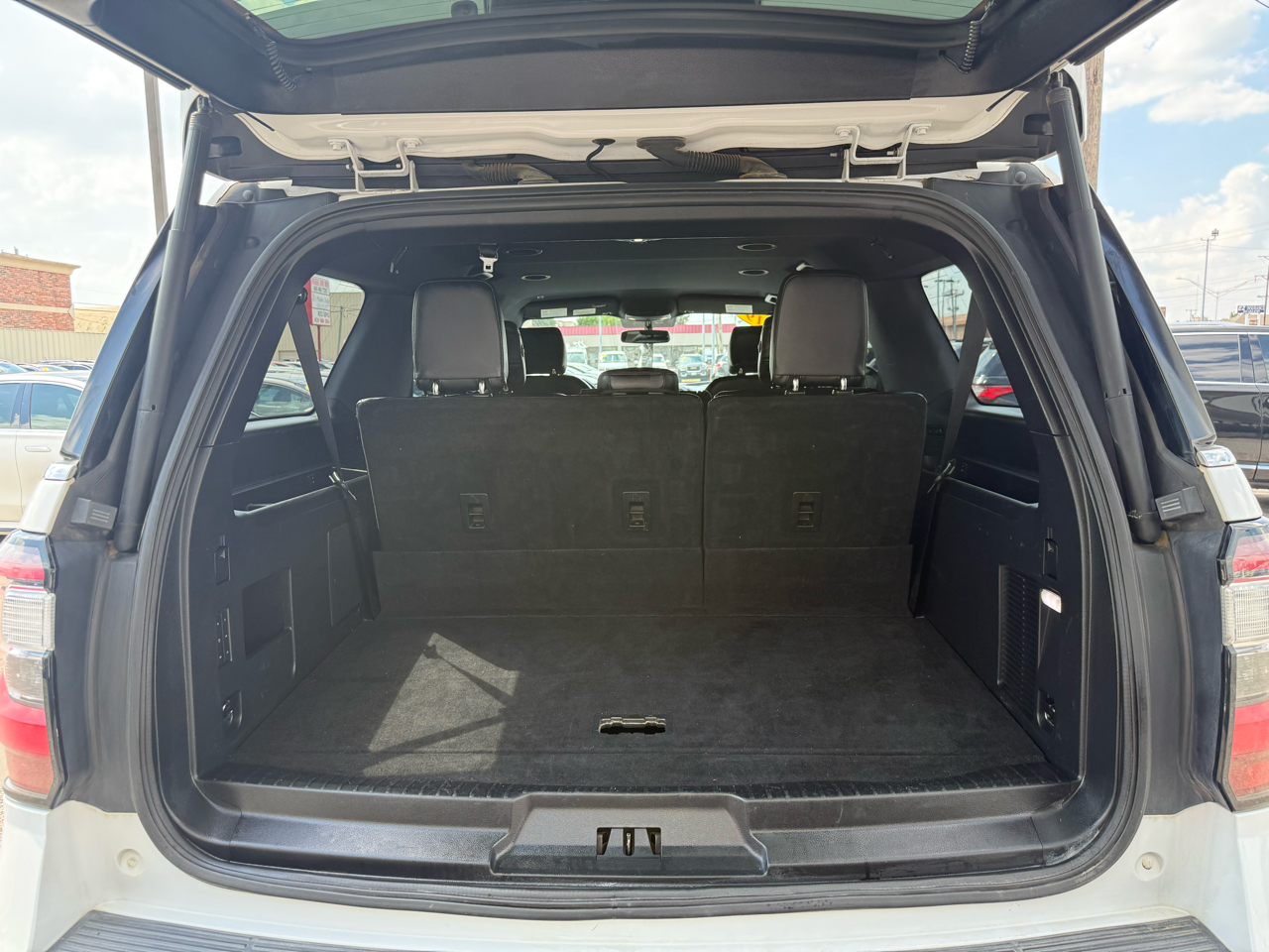 2019 Ford Expedition MAX Limited photo 5