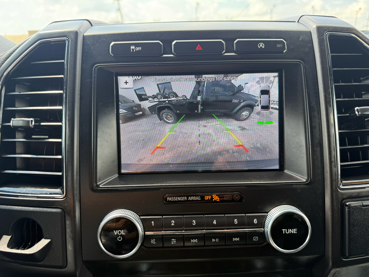 2019 Ford Expedition MAX Limited photo 19
