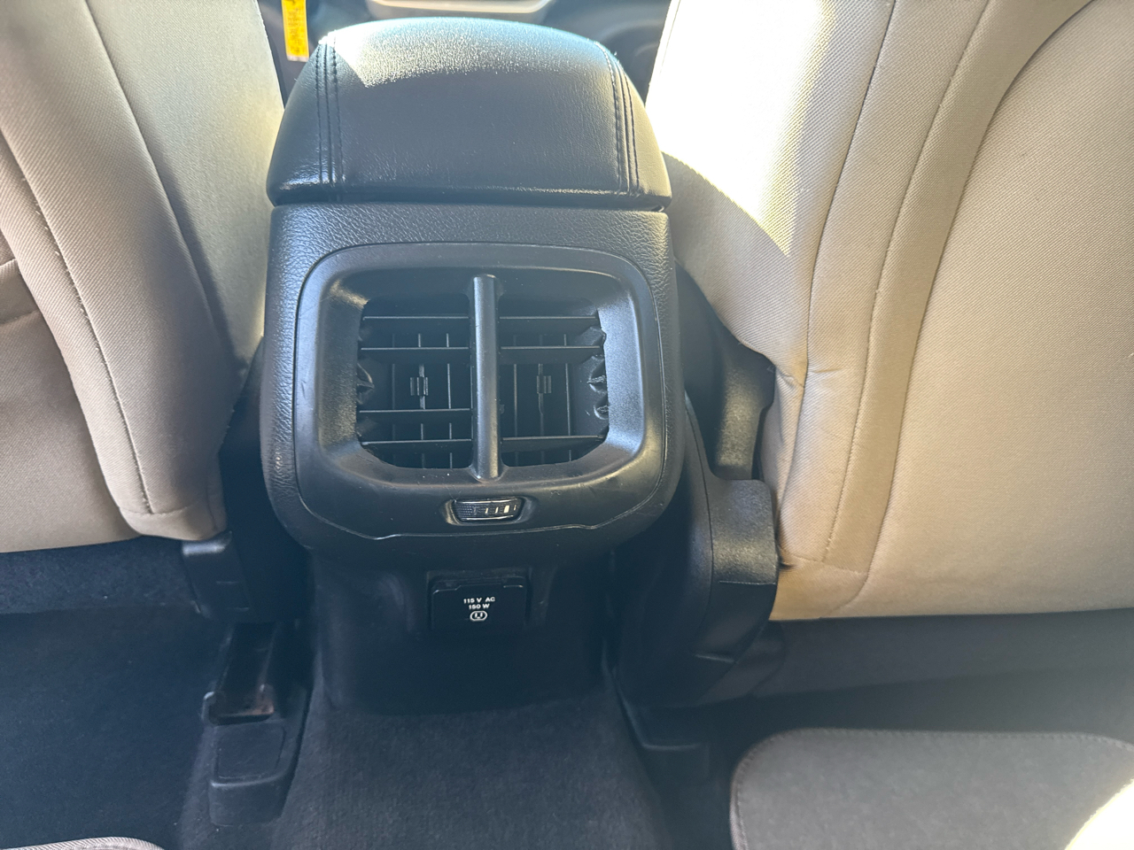 2015 Jeep Cherokee Latitude photo 14