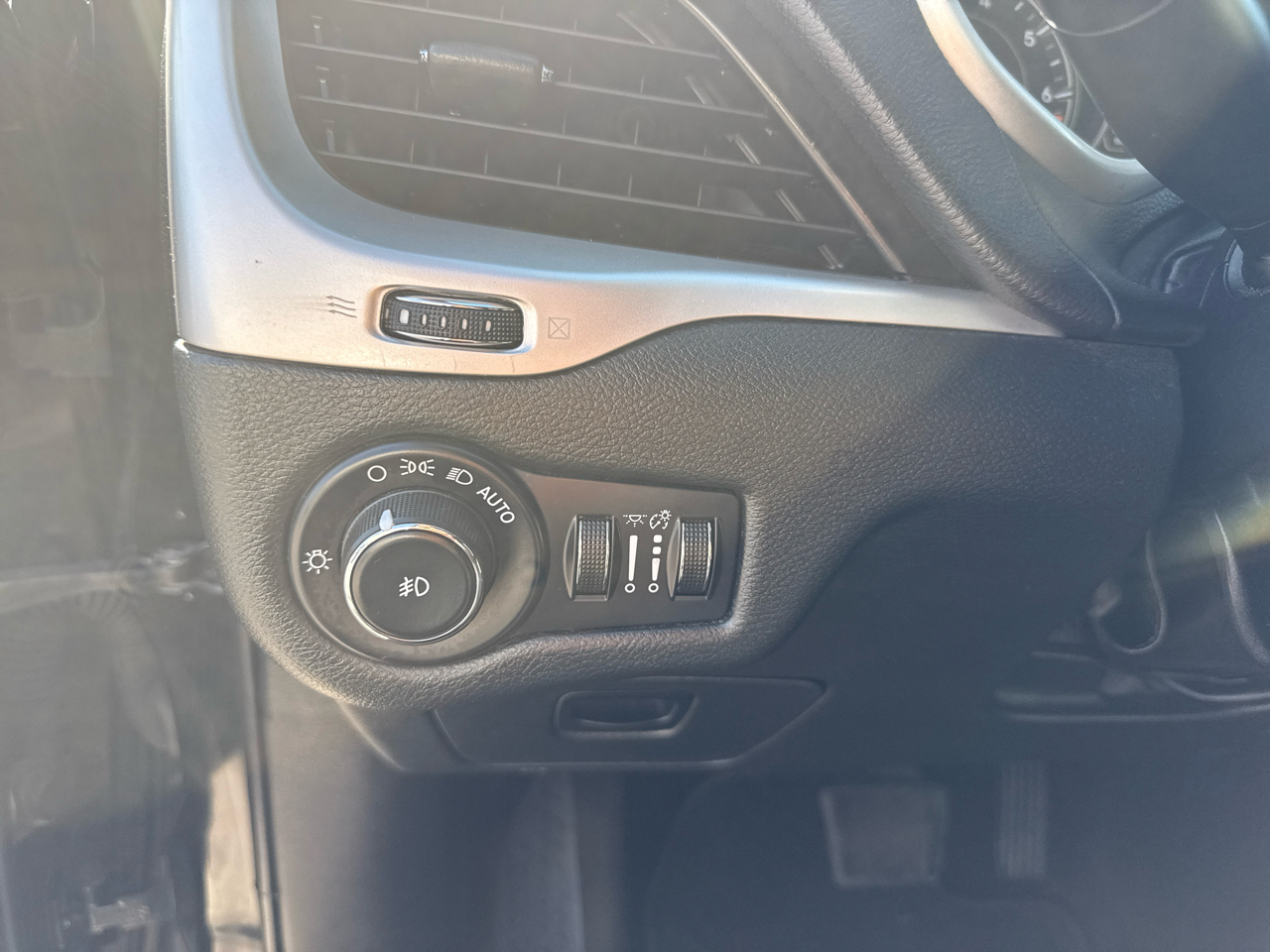 2015 Jeep Cherokee Latitude photo 24