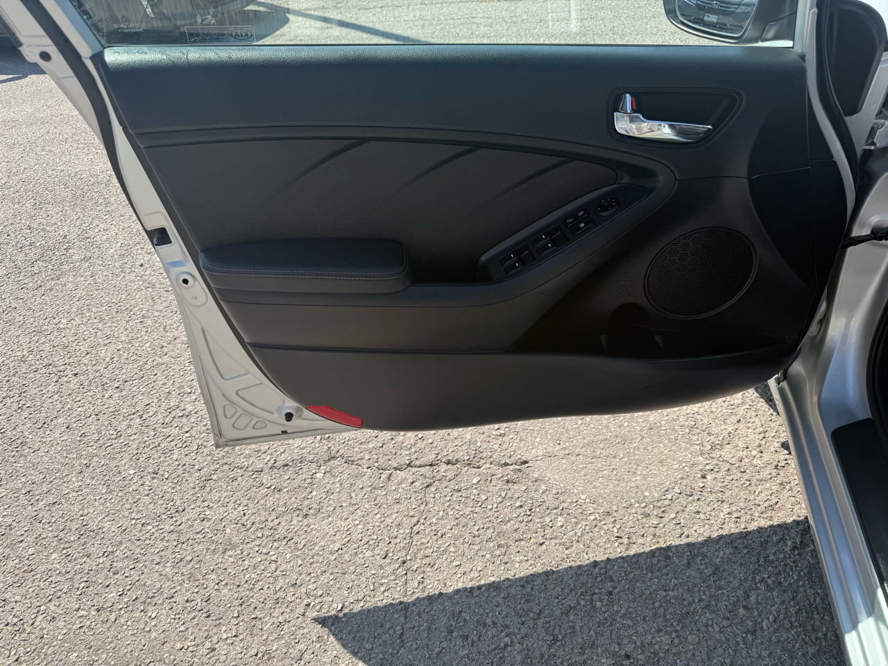 2016 Kia Forte EX photo 9