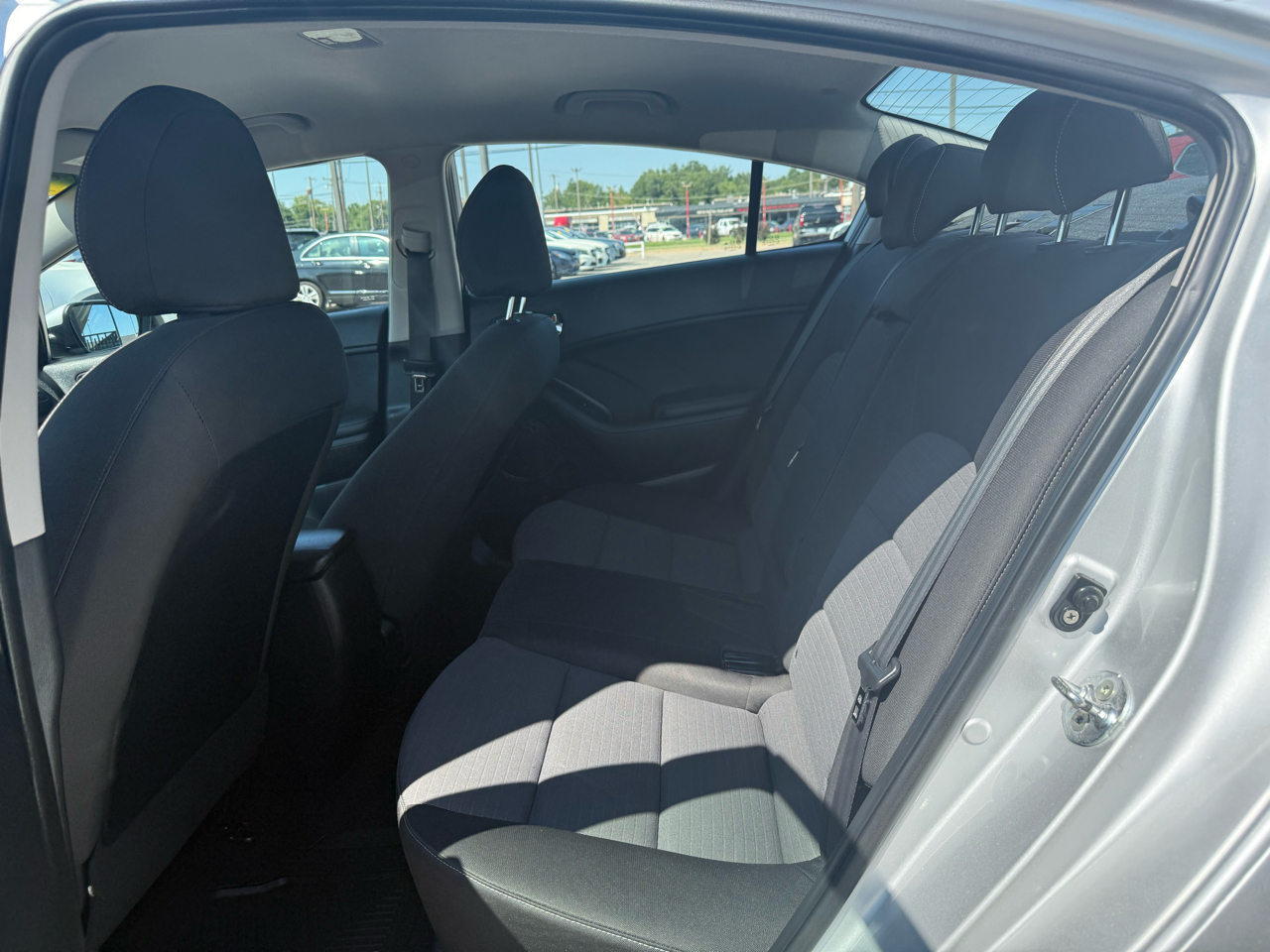 2016 Kia Forte EX photo 11