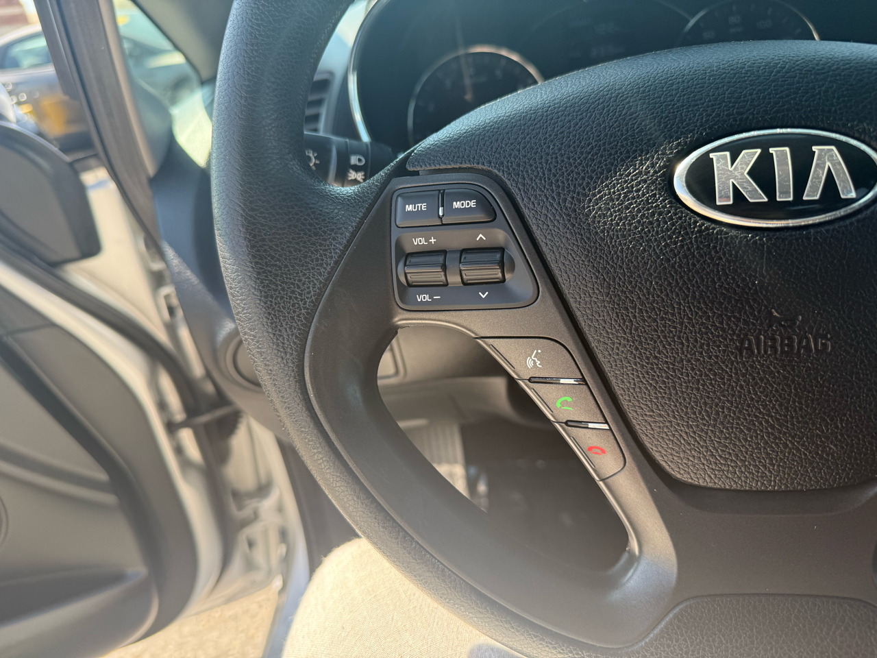 2016 Kia Forte EX photo 14