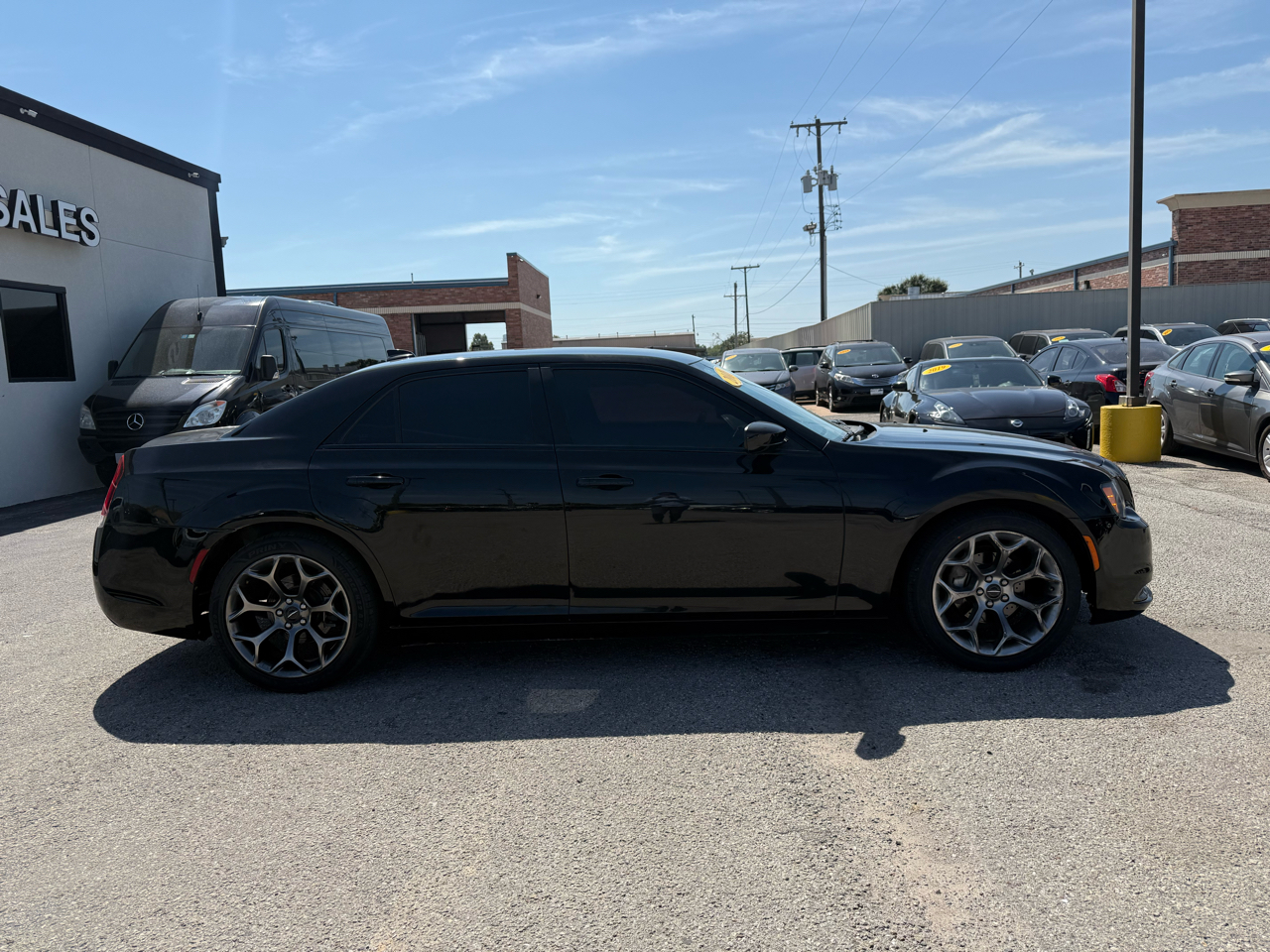 2016 Chrysler 300 S photo 4