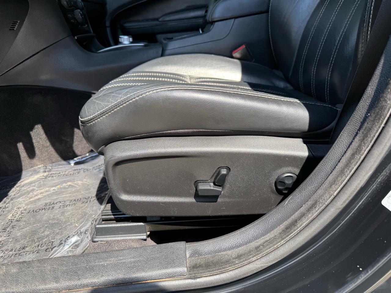 2016 Chrysler 300 S photo 10