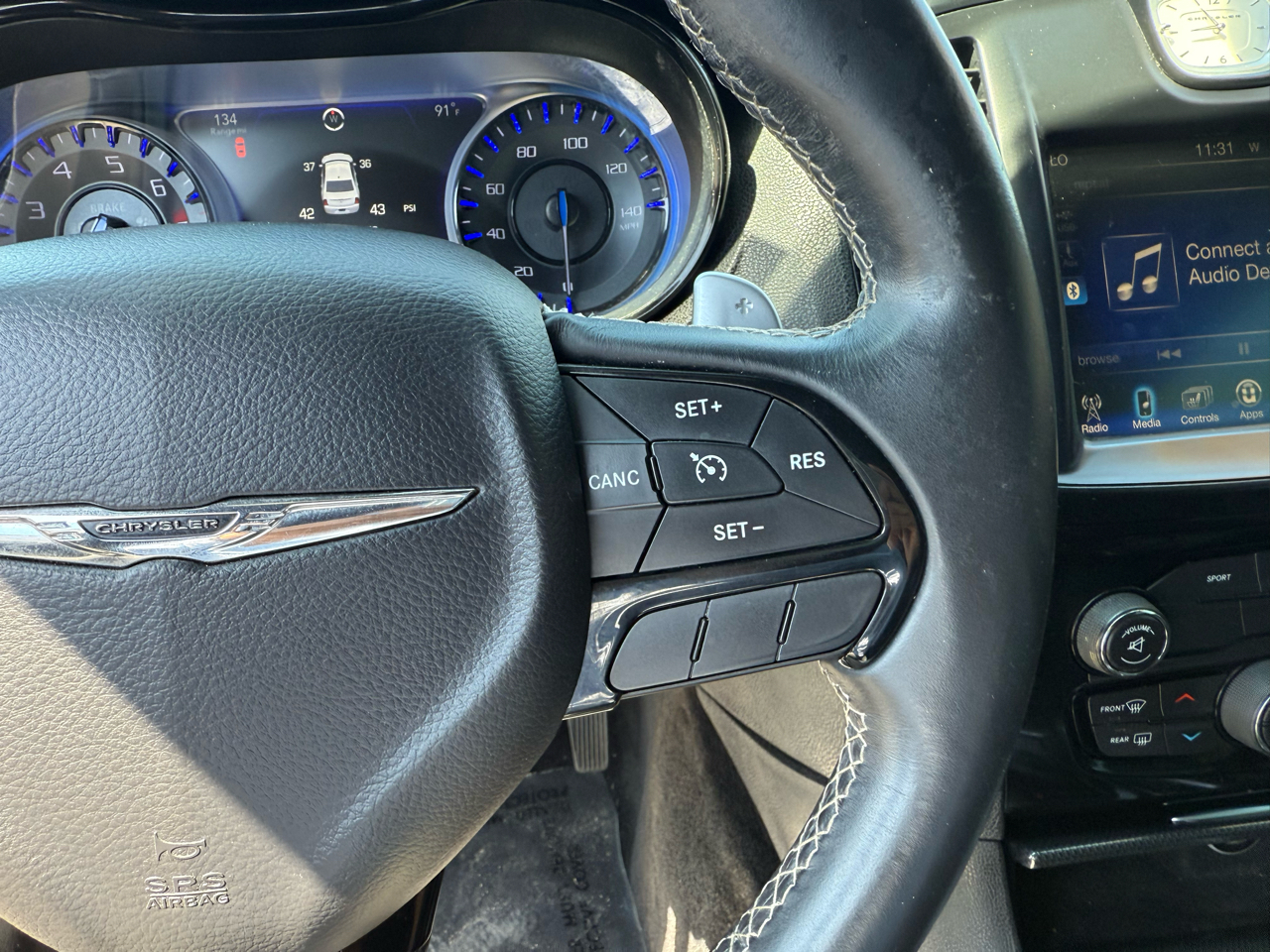 2016 Chrysler 300 S photo 18