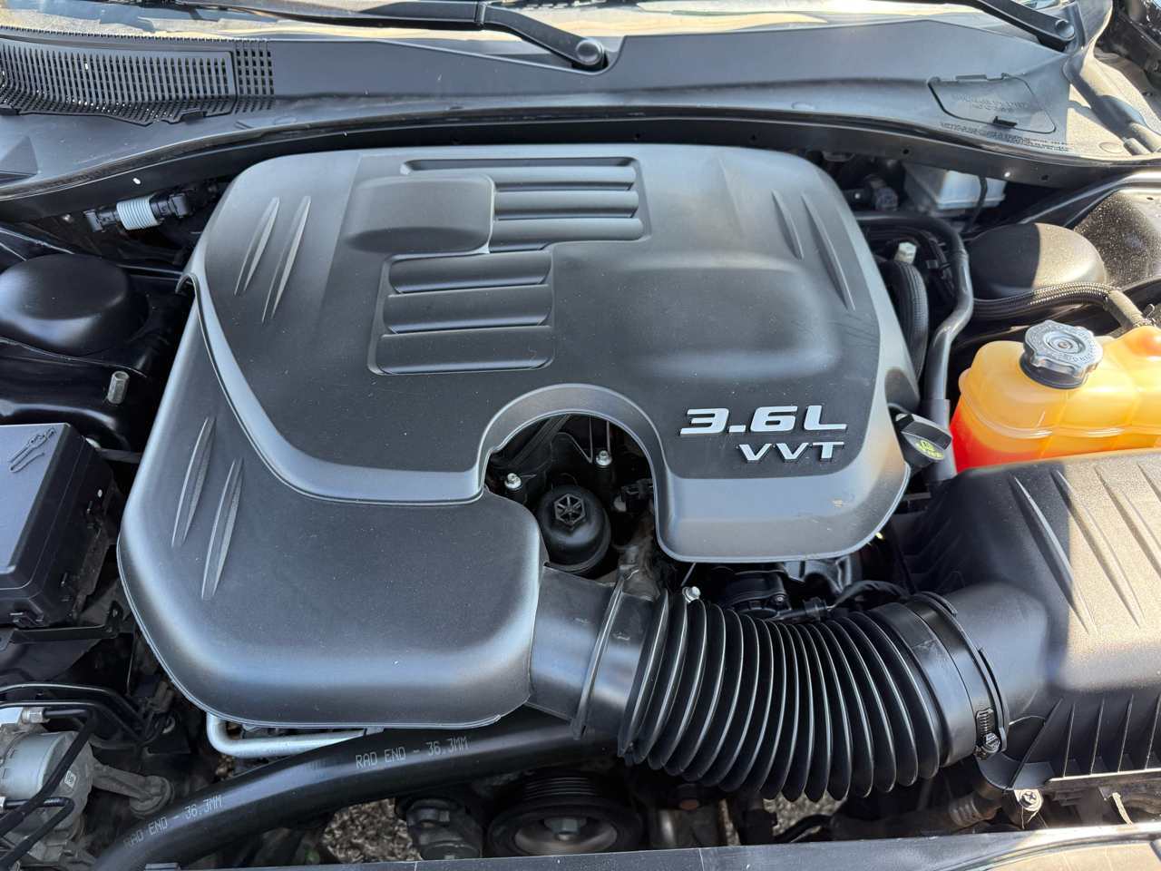 2016 Chrysler 300 S photo 26