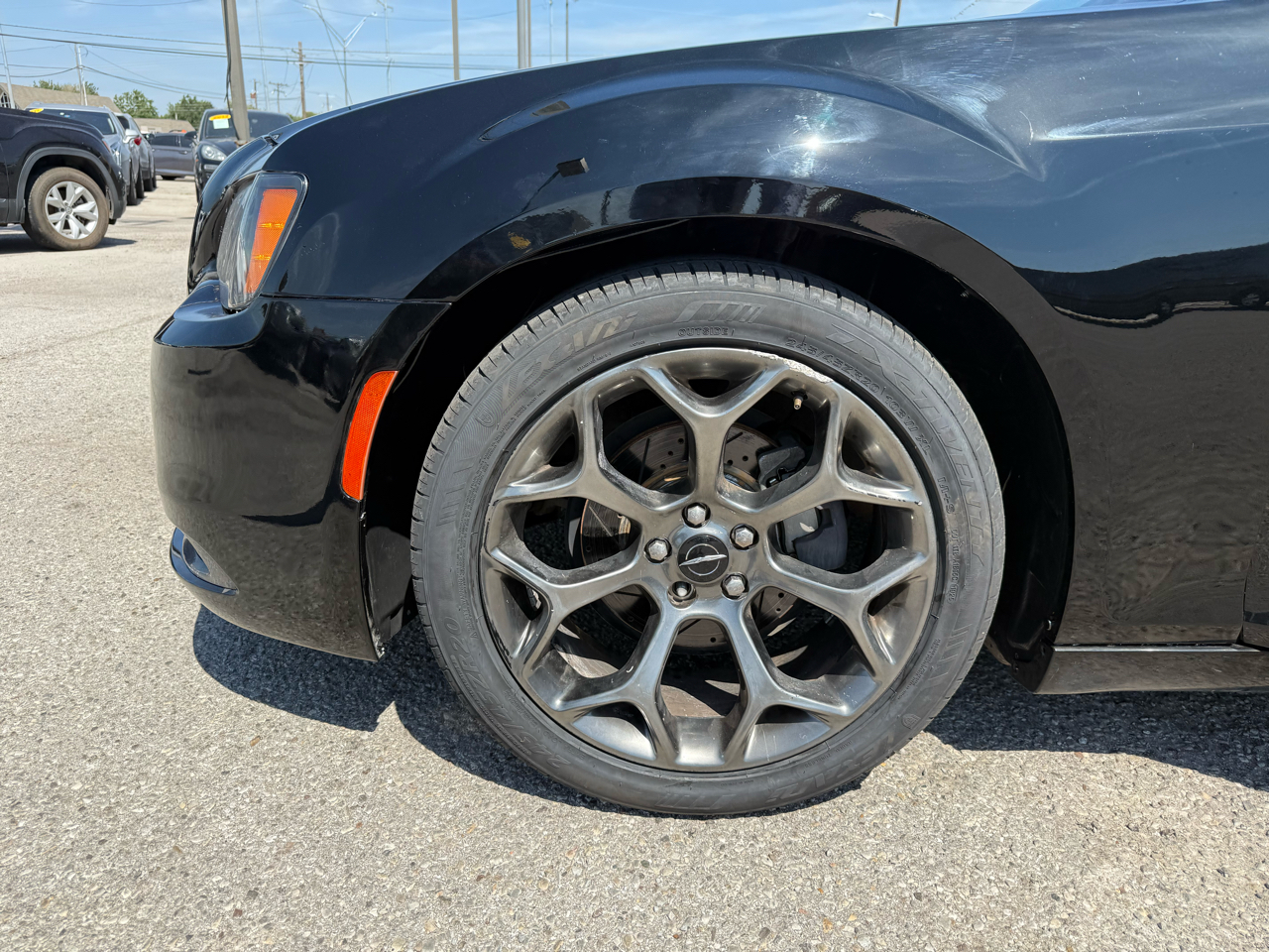 2016 Chrysler 300 S photo 27