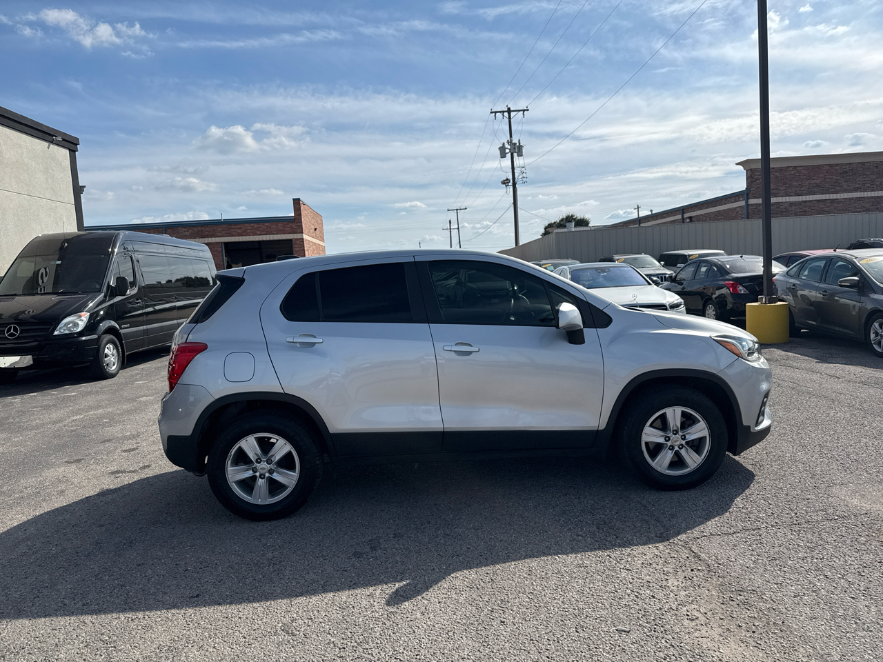 2020 Chevrolet Trax LS photo 4