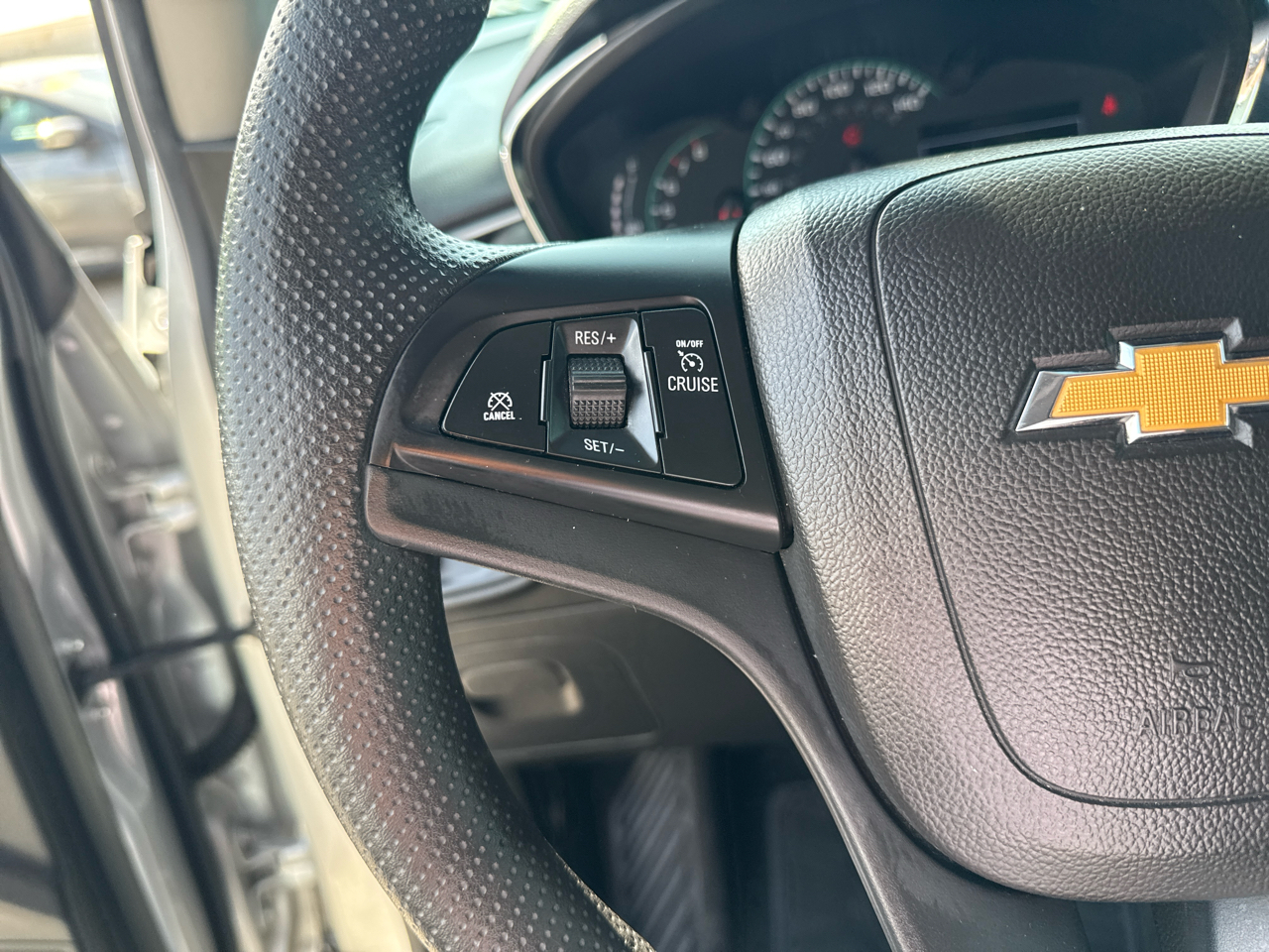 2020 Chevrolet Trax LS photo 14