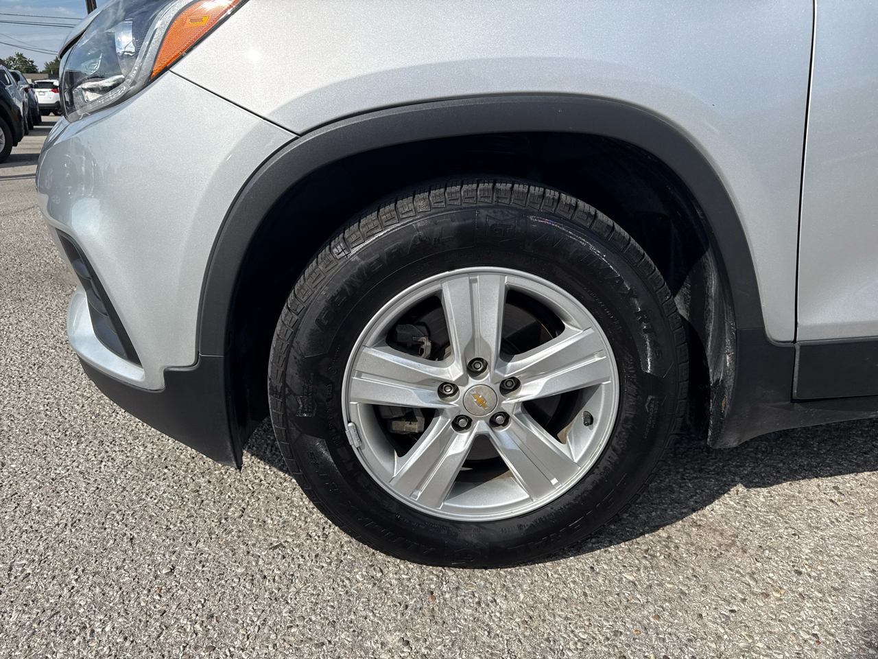 2020 Chevrolet Trax LS photo 22
