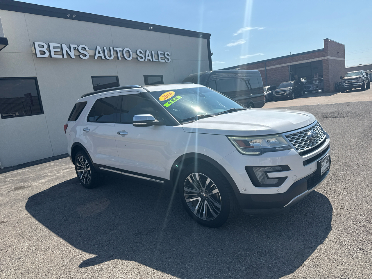 2016 Ford Explorer Platinum photo 4
