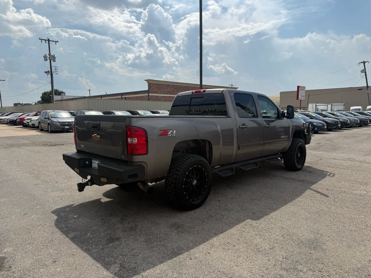 2014 Chevrolet Silverado LTZ photo 3