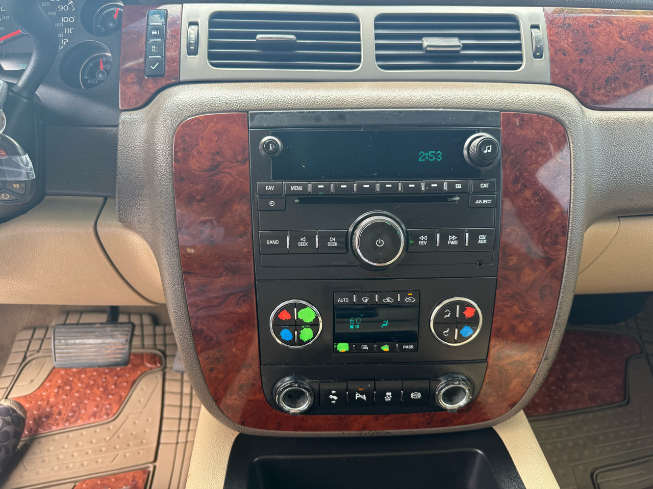 2014 Chevrolet Silverado LTZ photo 18