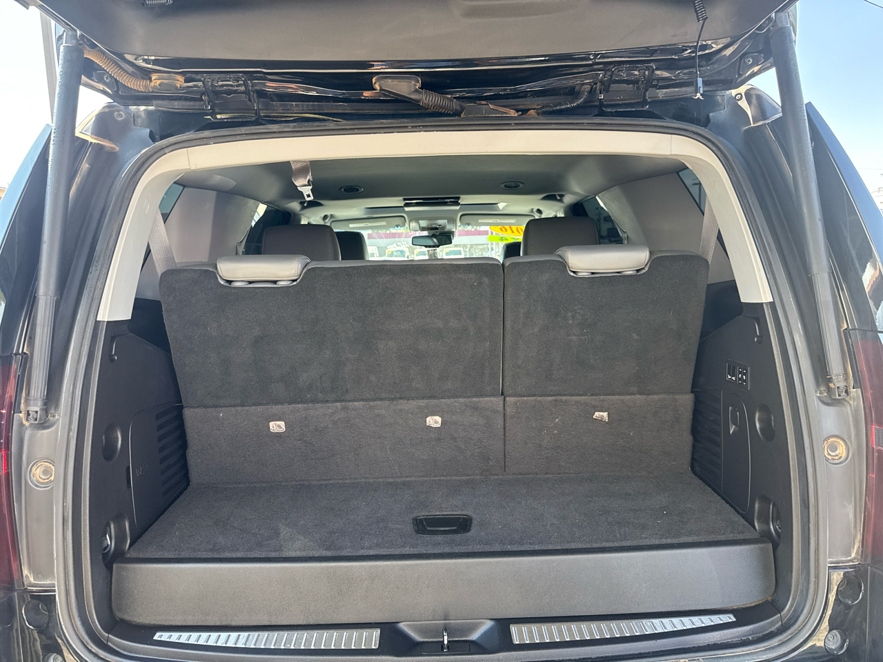 2016 Chevrolet Tahoe LT photo 8