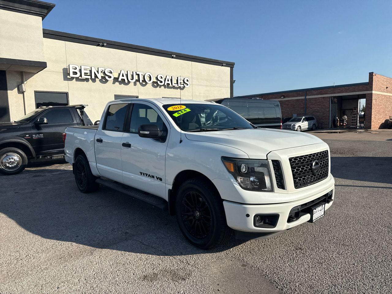 Nissan Titan PRO-4X Crew Cab 4WD 2018