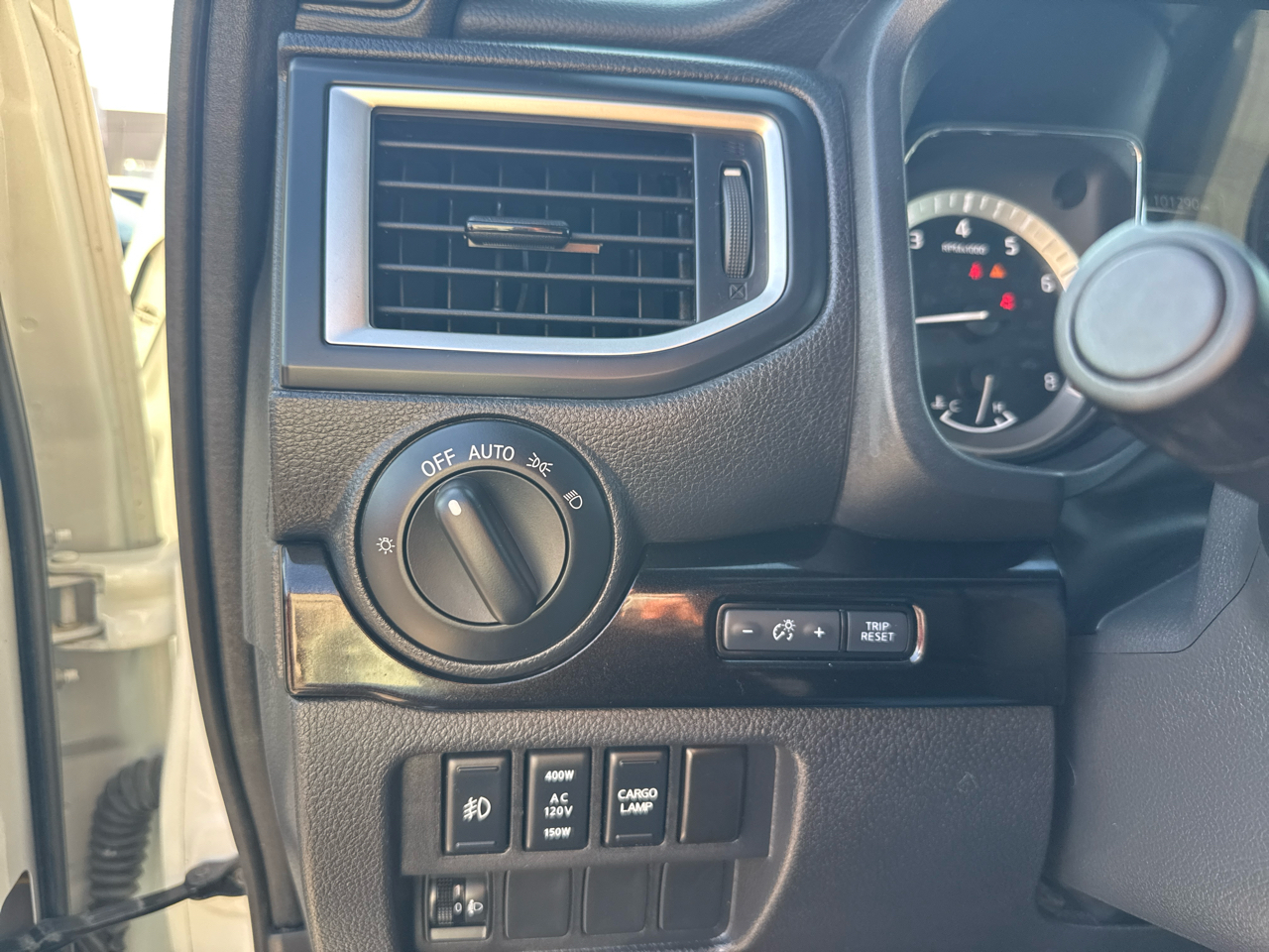 Nissan Titan PRO-4X Crew Cab 4WD 2018