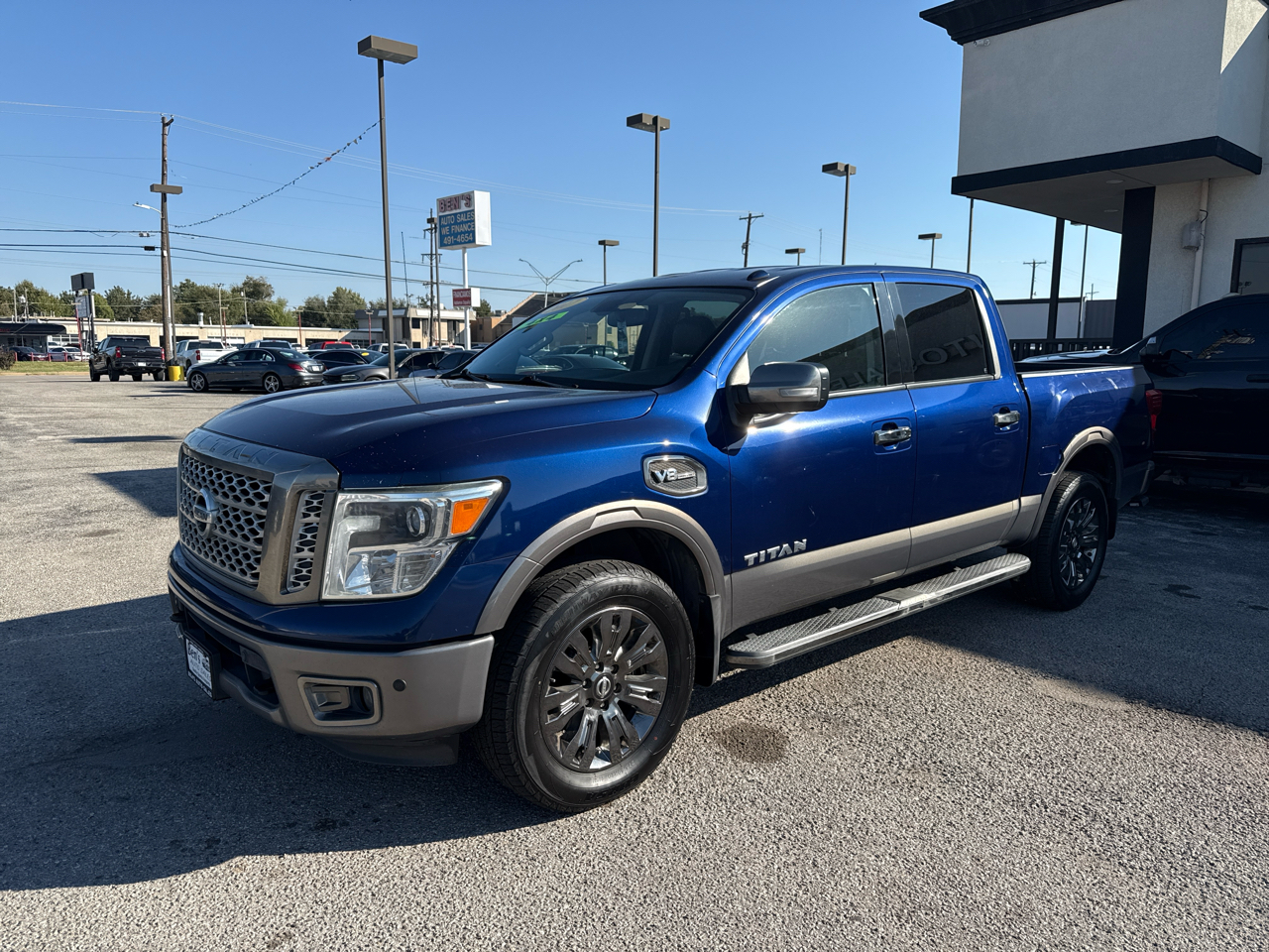 Nissan Titan Platinum Reserve Crew Cab 4WD 2017