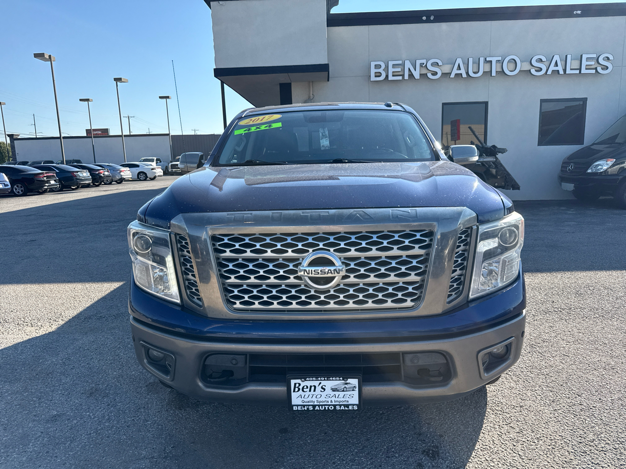 Nissan Titan Platinum Reserve Crew Cab 4WD 2017