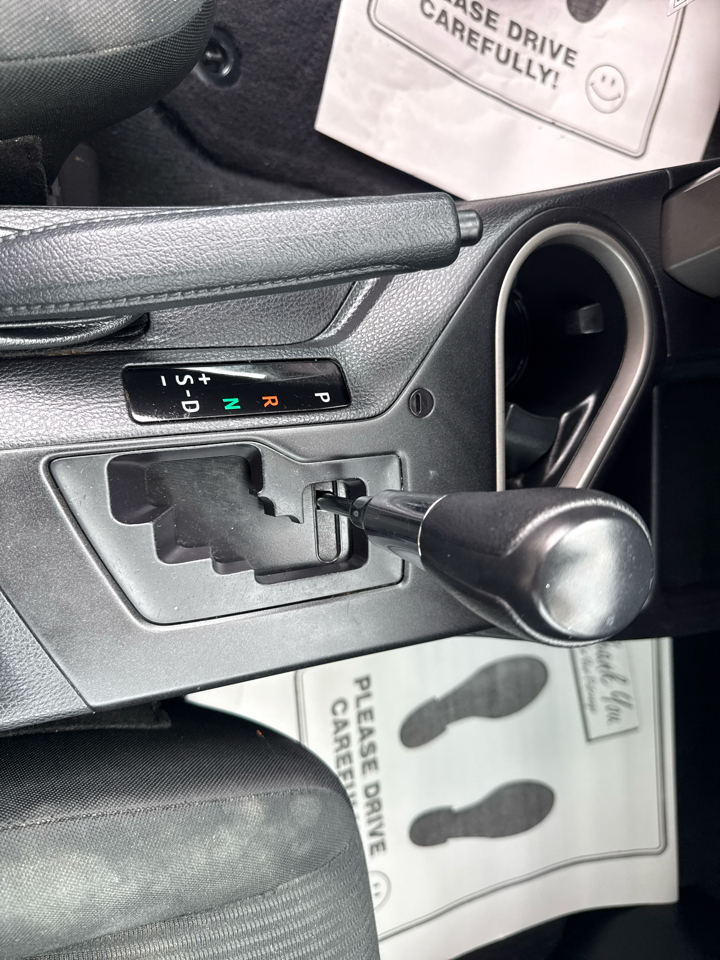 Toyota RAV4 LE FWD 2018