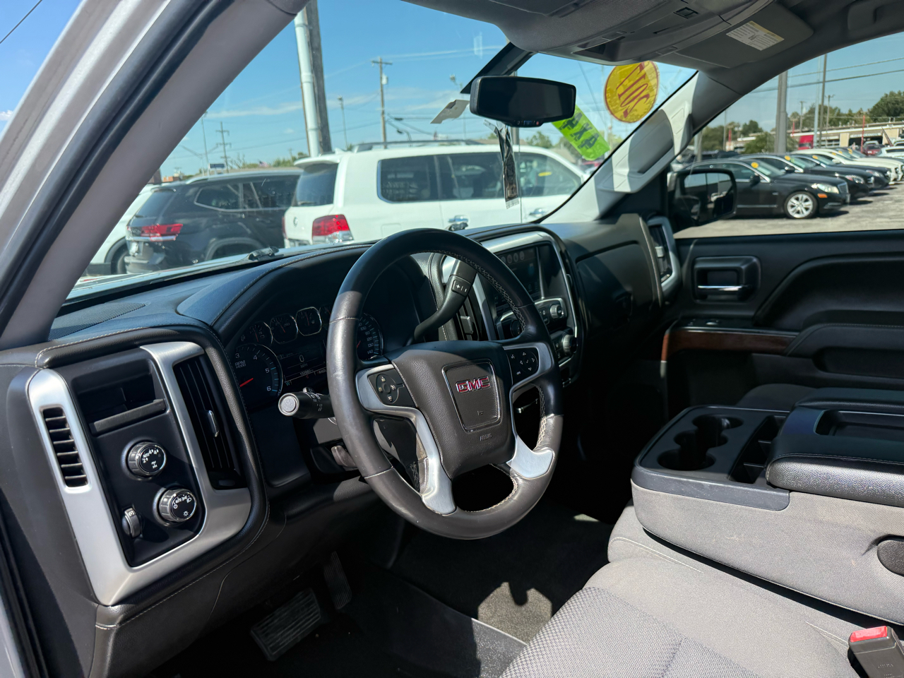 GMC Sierra 1500 SLE Crew Cab Long Box 4WD 2017