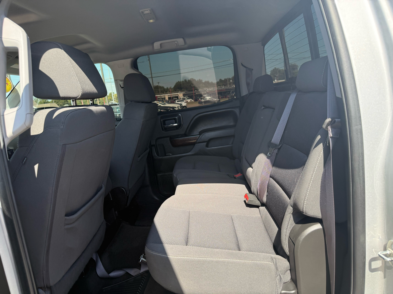 GMC Sierra 1500 SLE Crew Cab Long Box 4WD 2017