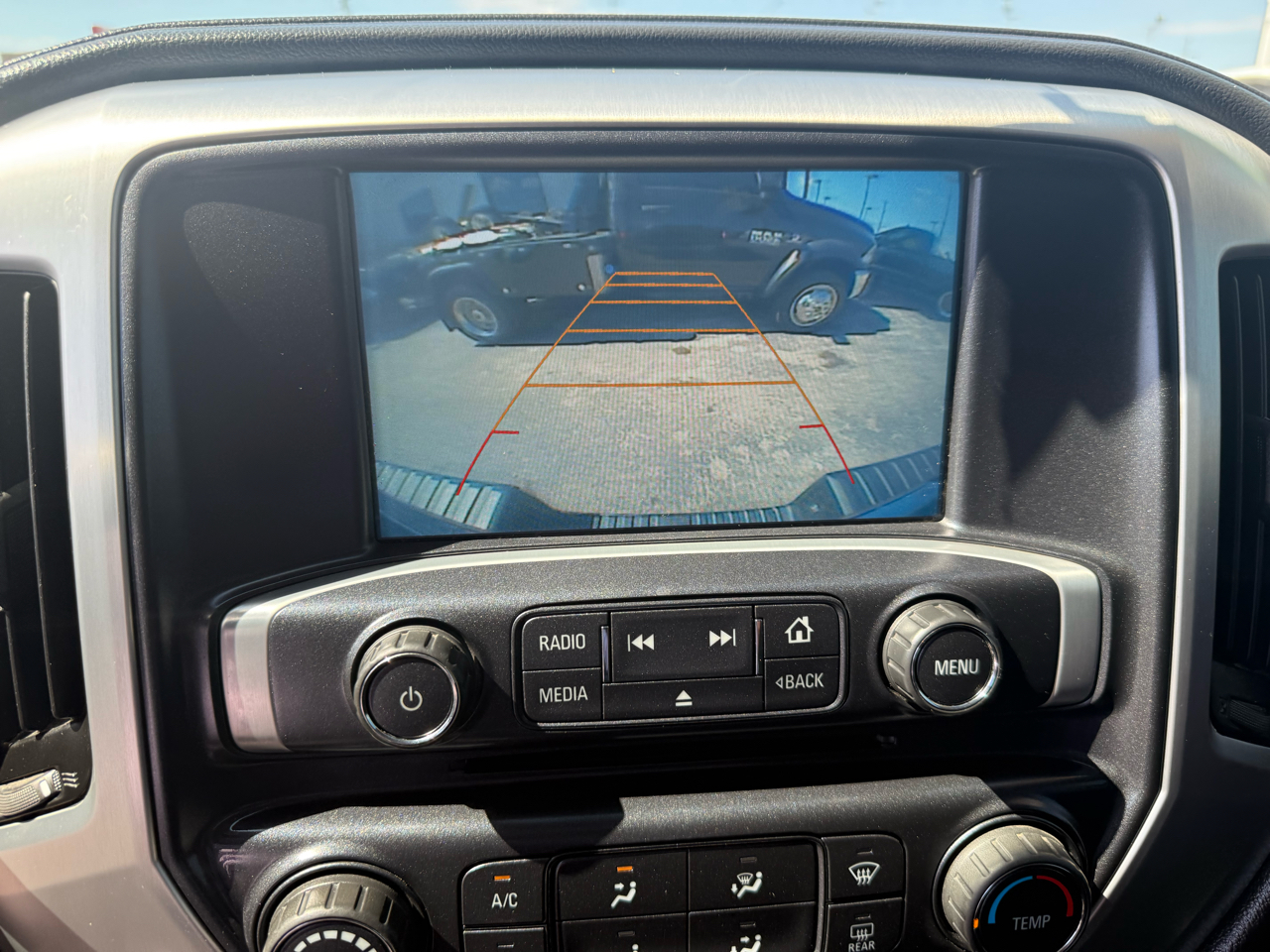 GMC Sierra 1500 SLE Crew Cab Long Box 4WD 2017