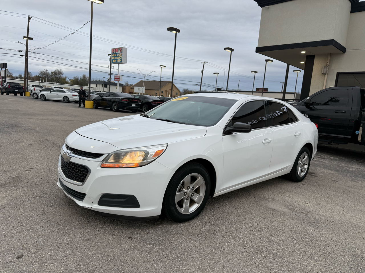 2014 Chevrolet Malibu LS photo 2