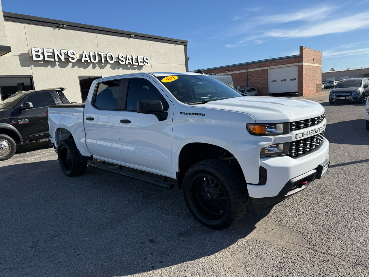 2021 Chevrolet Silverado 1500 Custom photo 4