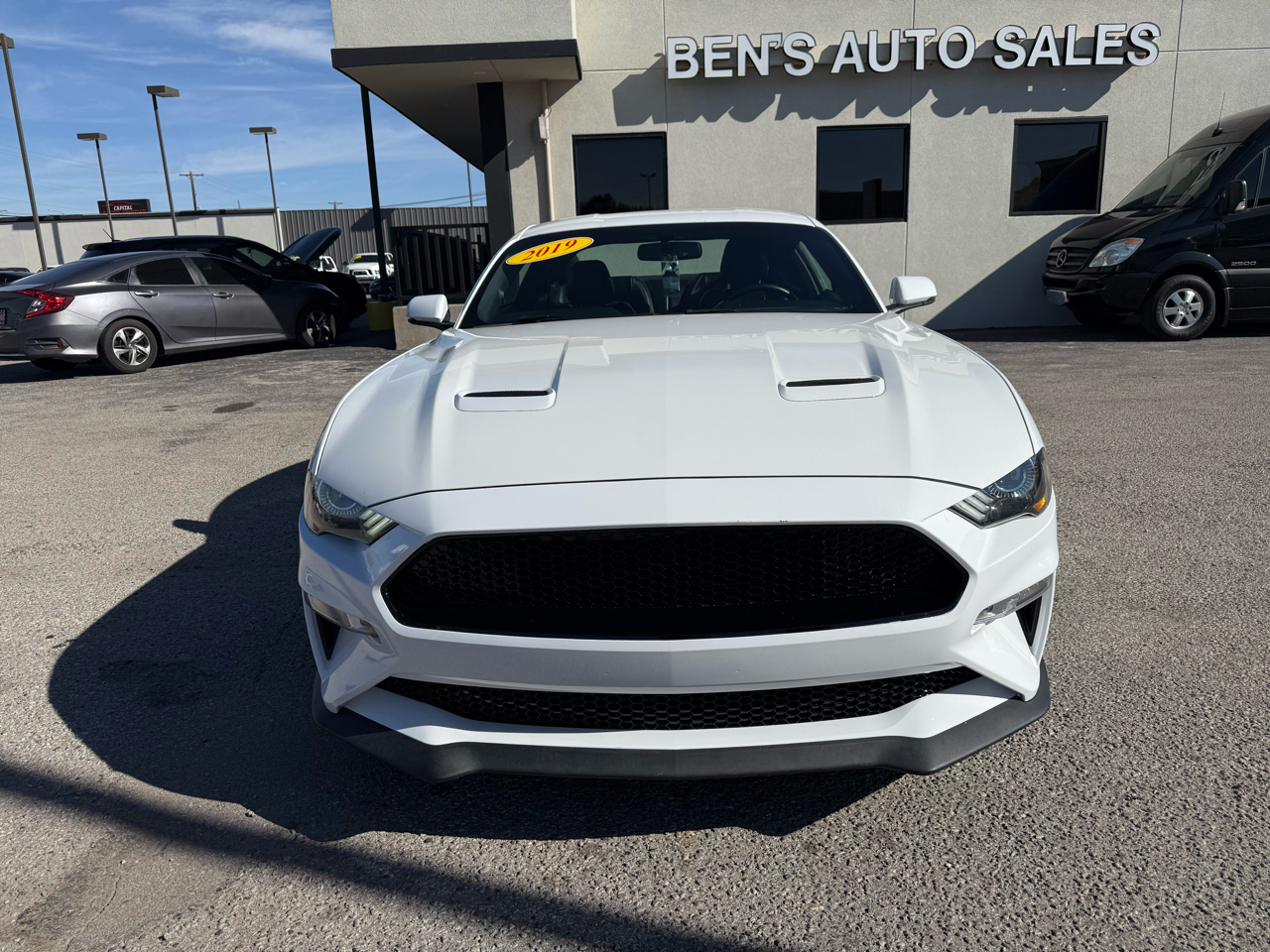2019 Ford Mustang GT Premium photo 2