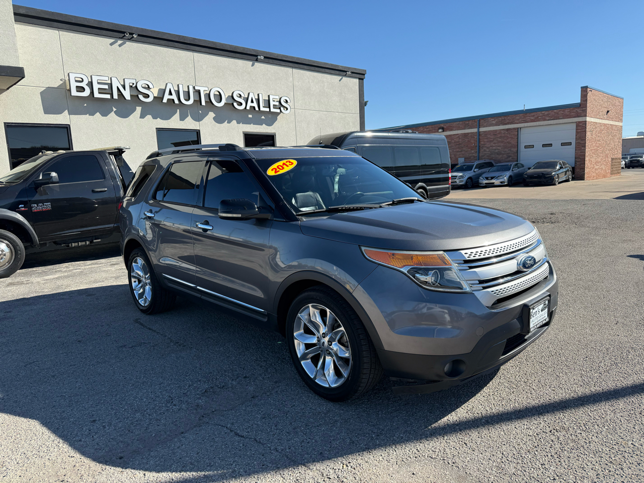 2013 Ford Explorer XLT photo 4