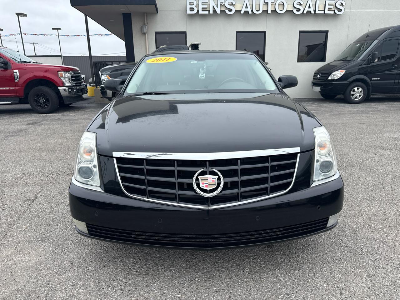 Cadillac DTS Premium w/ Navi 2011