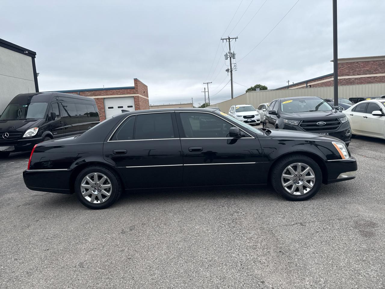Cadillac DTS Premium w/ Navi 2011