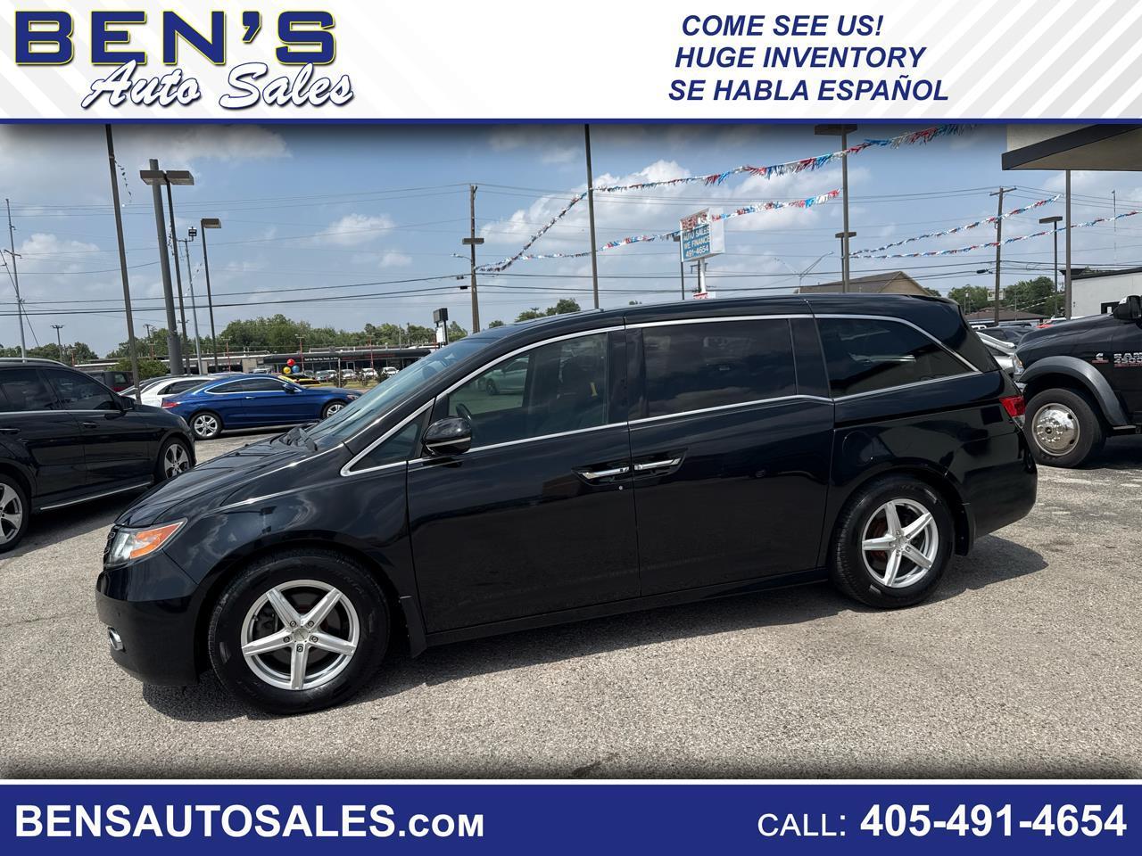2014 Honda Odyssey Touring's photo