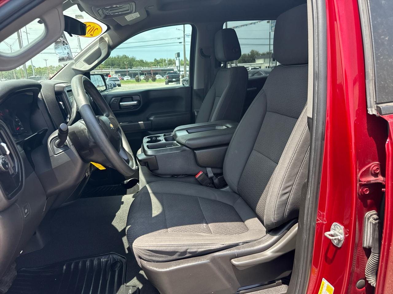Chevrolet Silverado 1500 Custom Crew Cab Short Box 2WD 2021