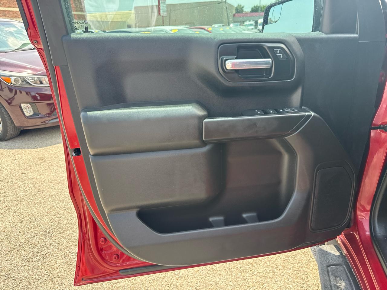 Chevrolet Silverado 1500 Custom Crew Cab Short Box 2WD 2021