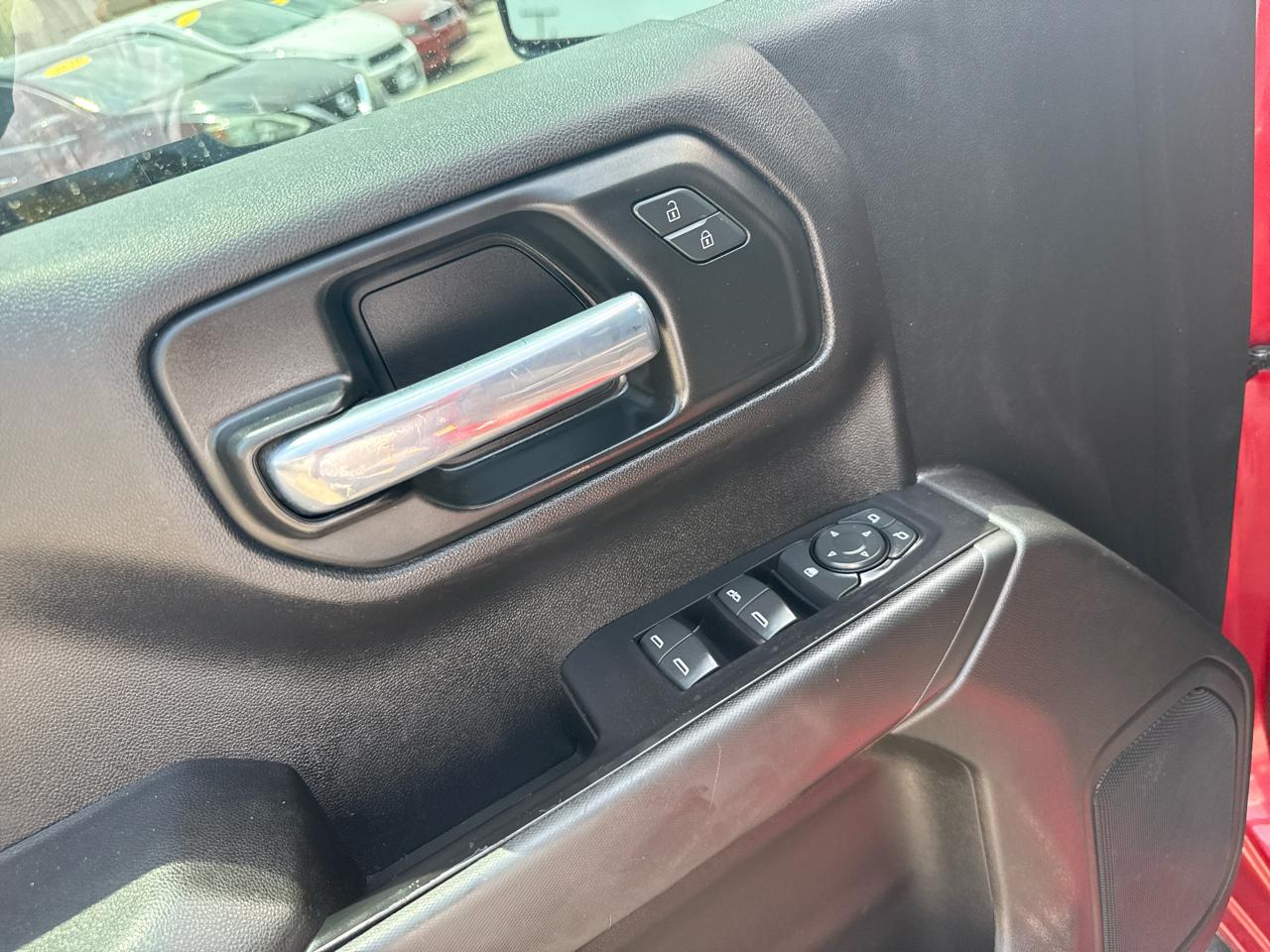 Chevrolet Silverado 1500 Custom Crew Cab Short Box 2WD 2021