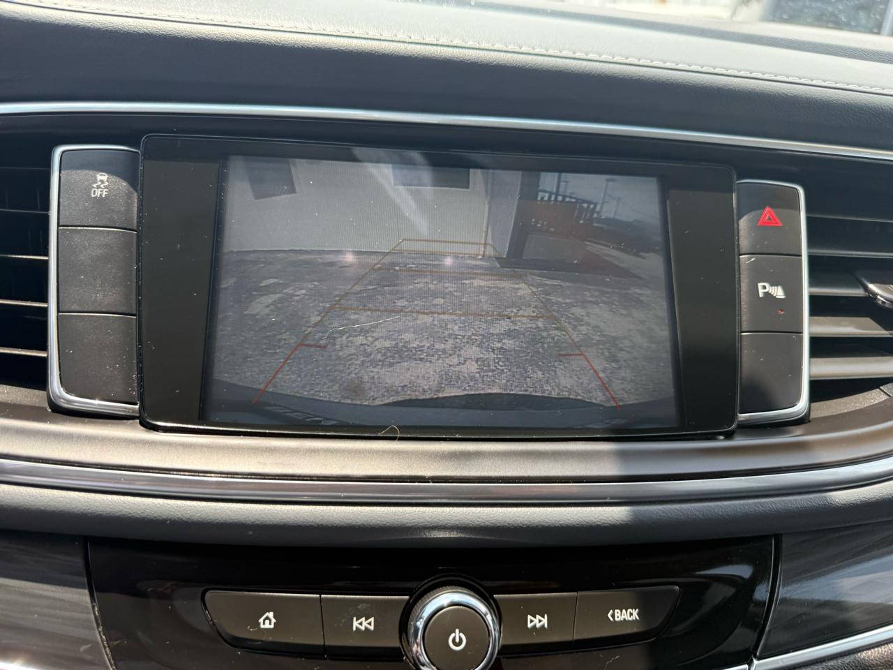 Buick Enclave Essence FWD 2019