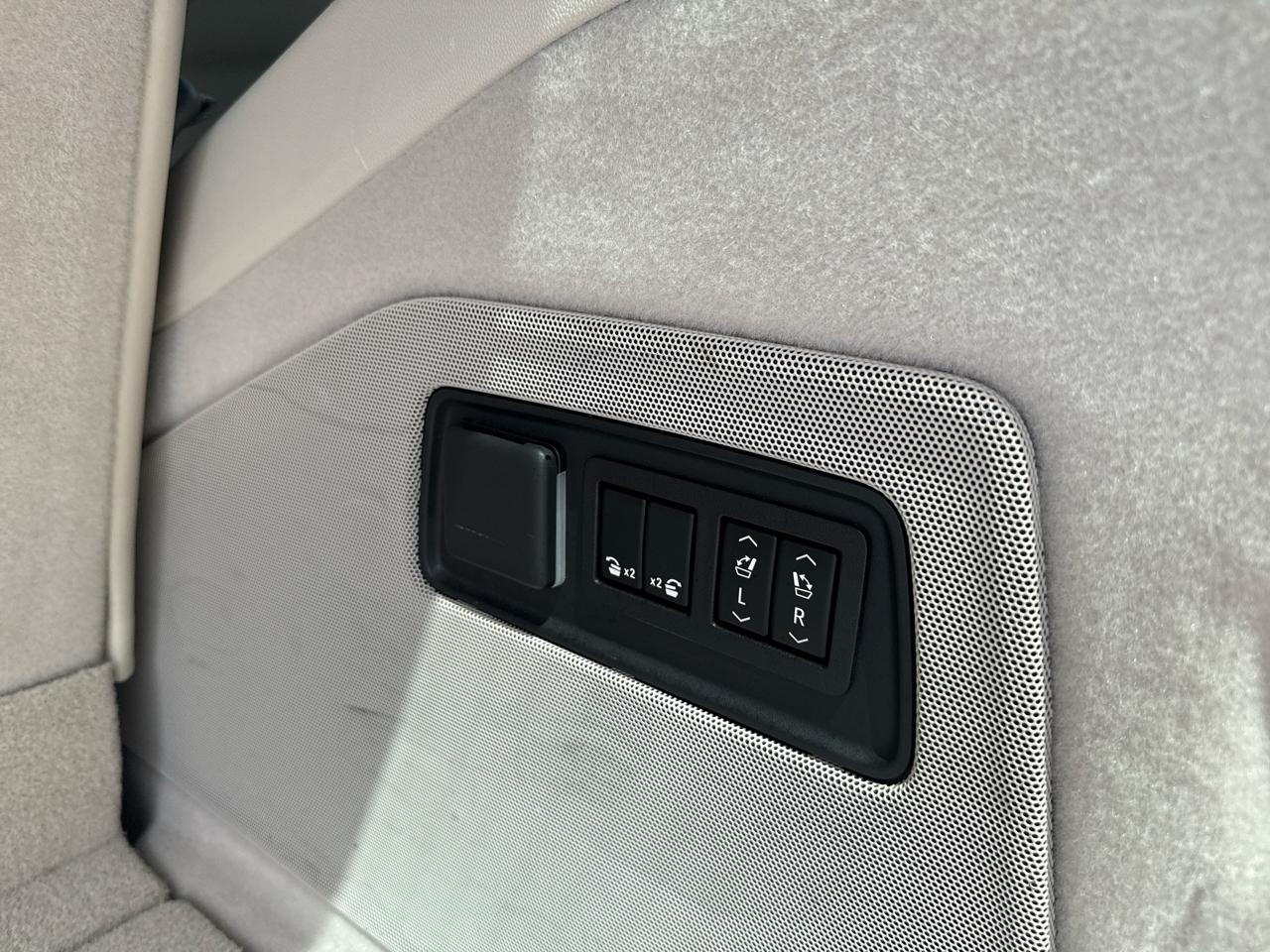 Cadillac Escalade Sport Platinum AWD 2021