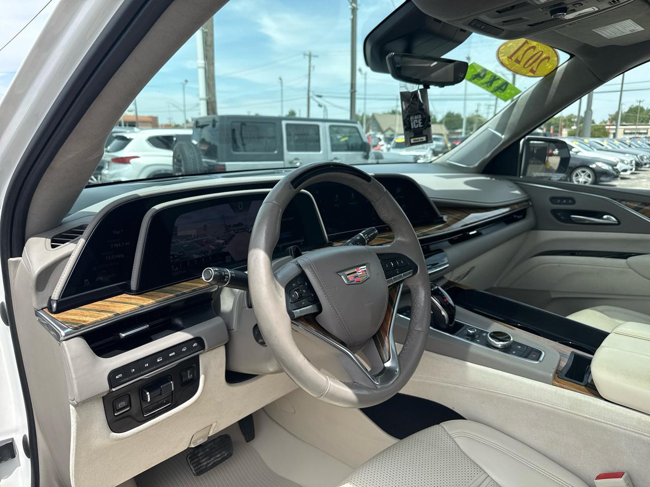 Cadillac Escalade Sport Platinum AWD 2021