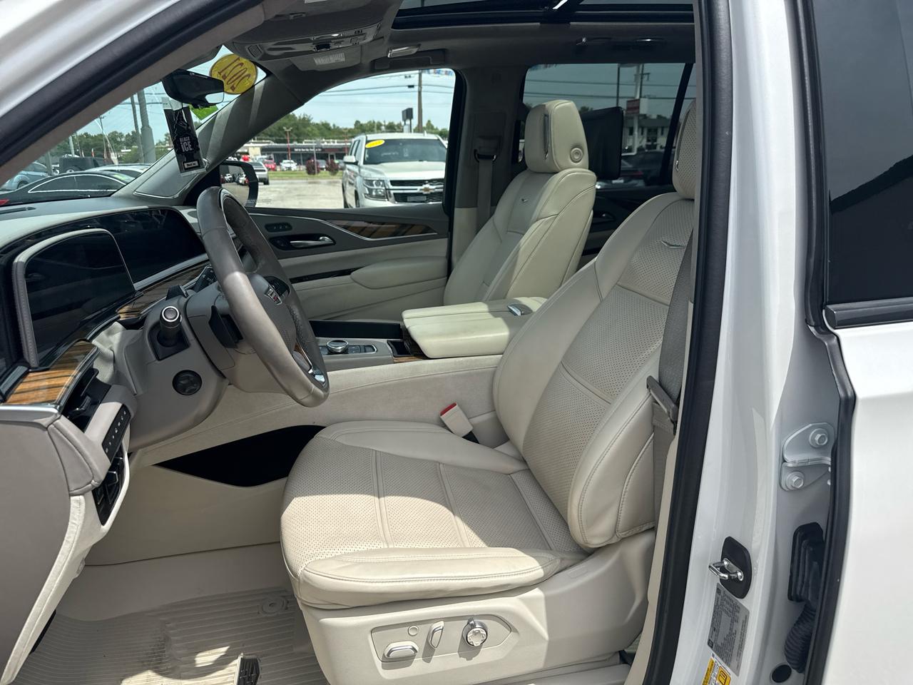 Cadillac Escalade Sport Platinum AWD 2021