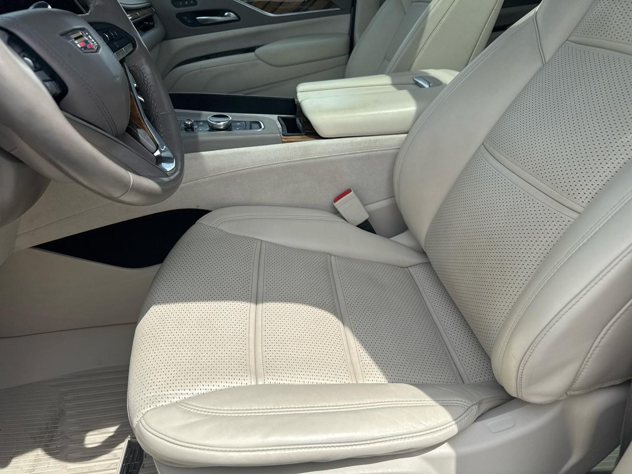 Cadillac Escalade Sport Platinum AWD 2021