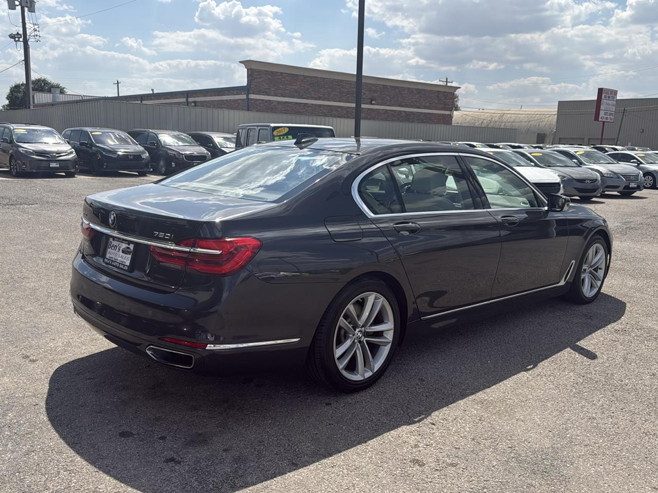 BMW 7-Series 750i xDrive 2018