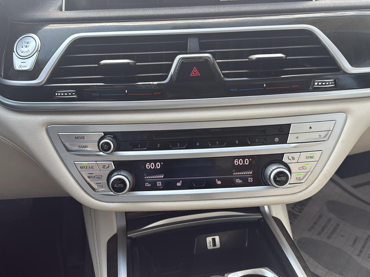 BMW 7-Series 750i xDrive 2018