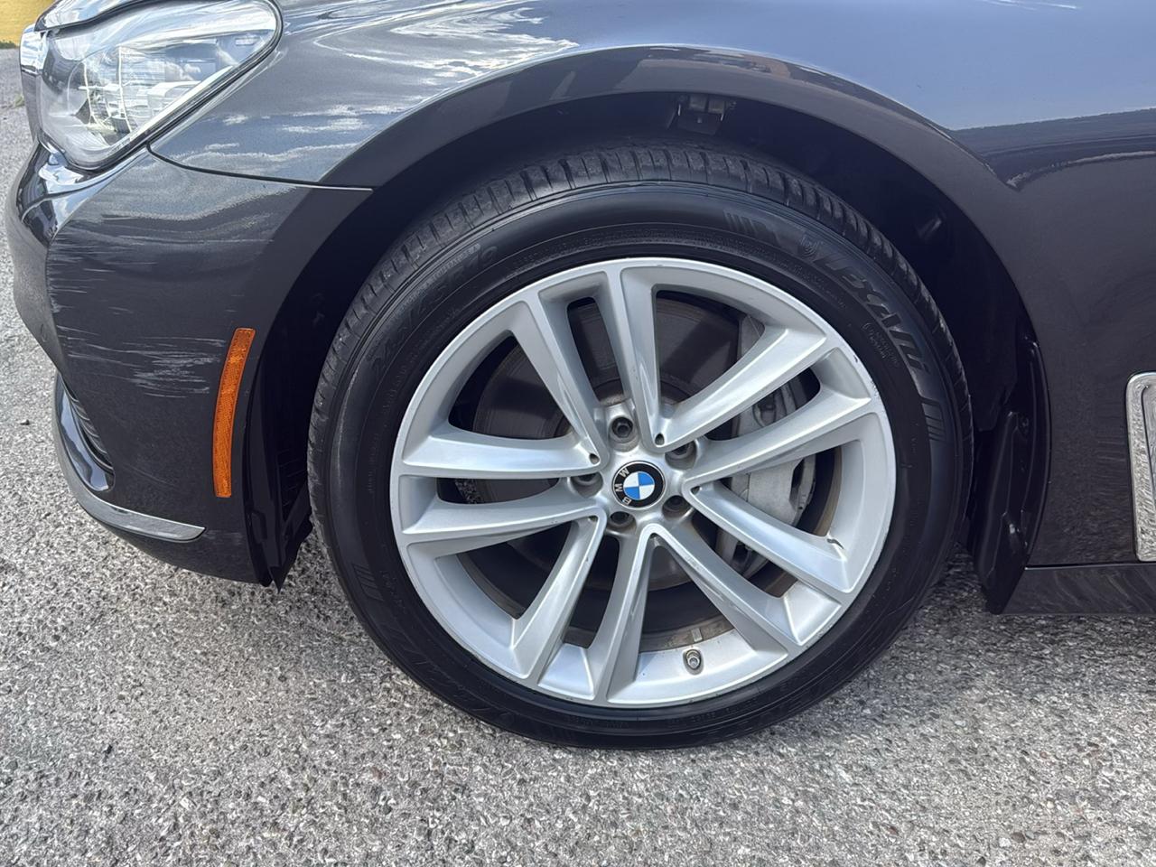 BMW 7-Series 750i xDrive 2018