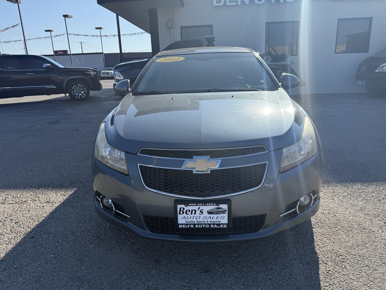 Chevrolet Cruze  2012