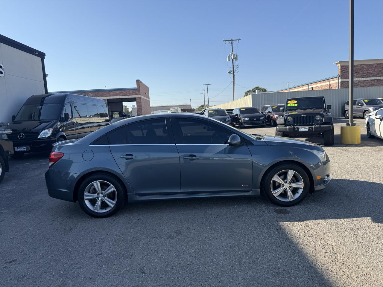Chevrolet Cruze  2012