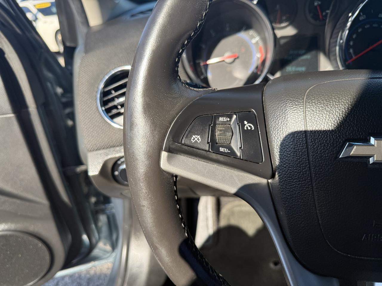 Chevrolet Cruze  2012