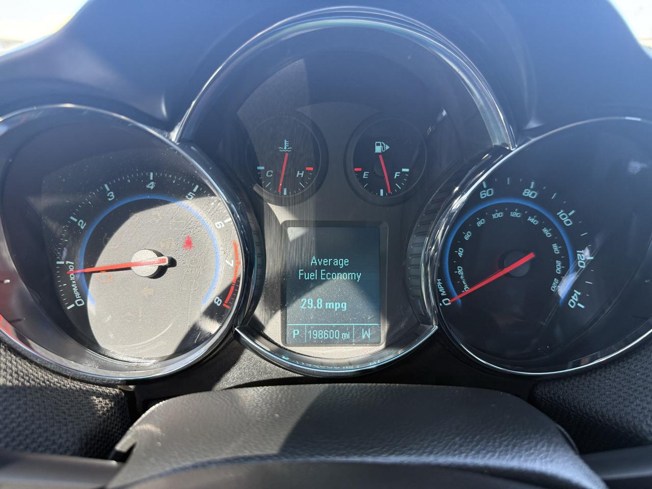 Chevrolet Cruze  2012