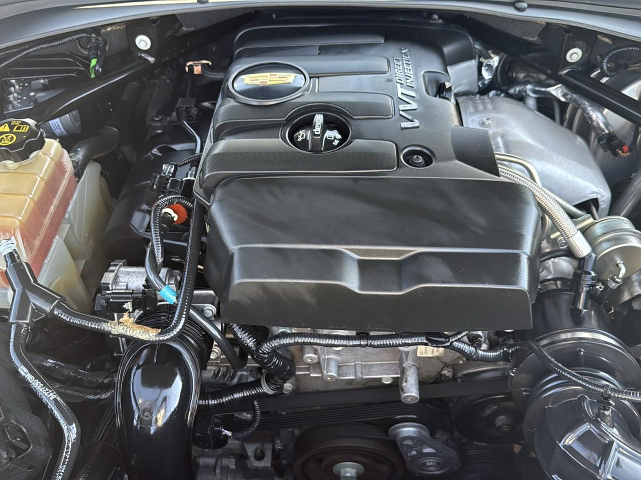 Cadillac CTS 2.0L Turbo Luxury RWD 2016